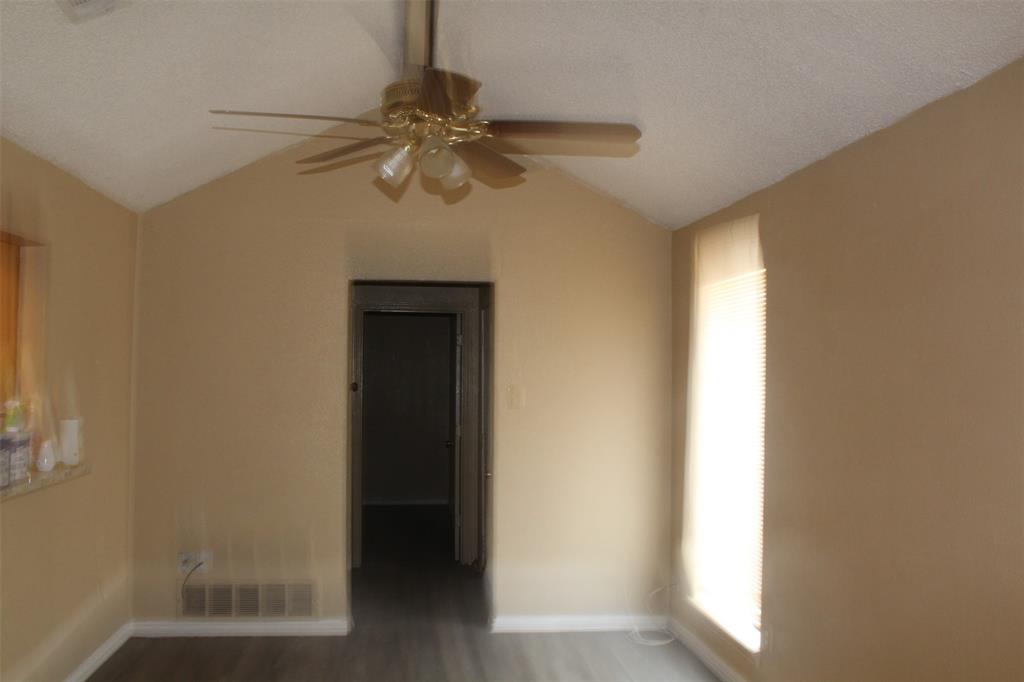 9022 Greenmound Avenue Property Photo 20