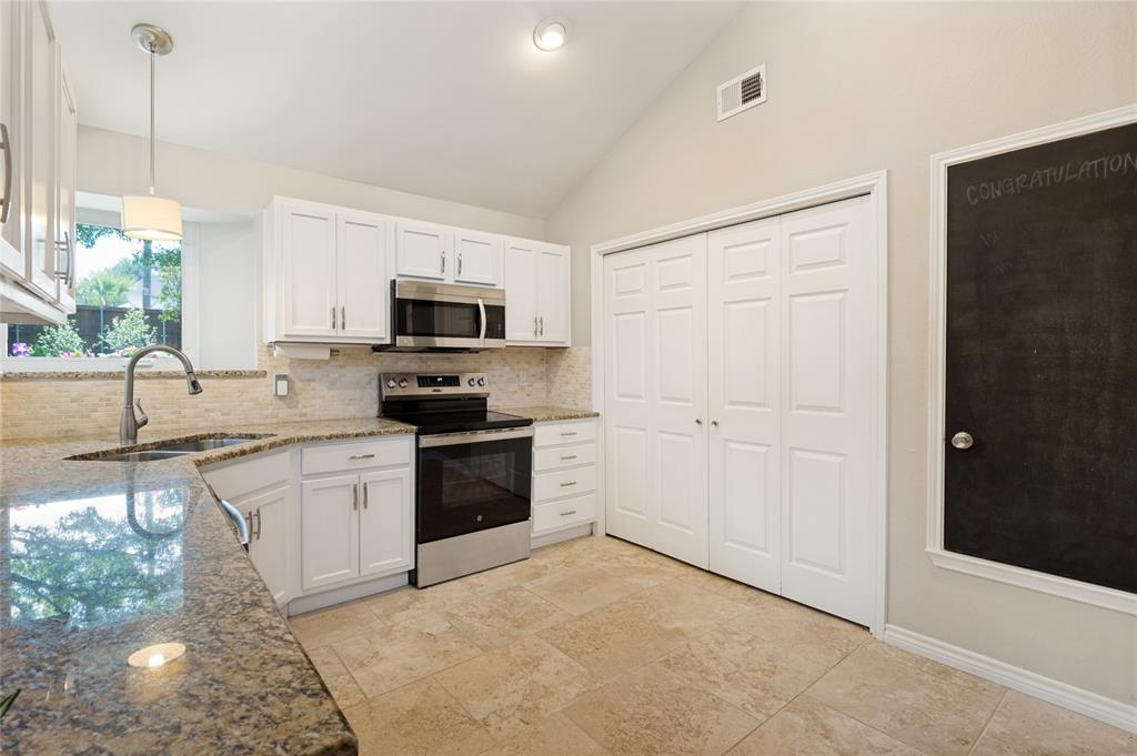 2702 Duval Drive Property Photo 11