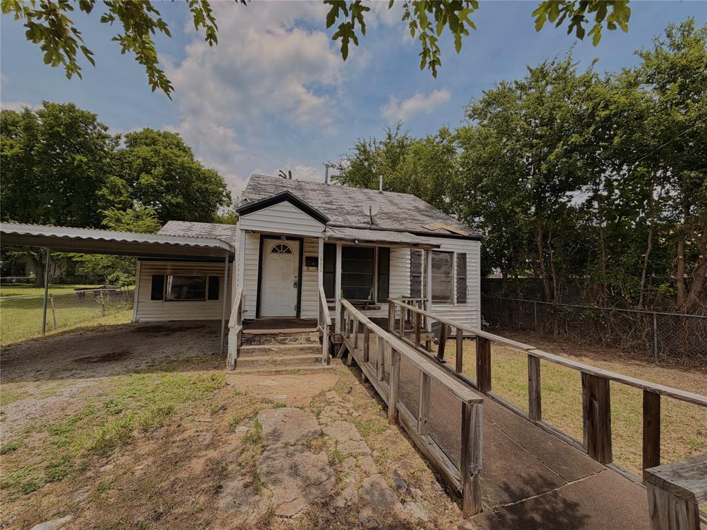2009 Kingsley Drive Property Photo 1