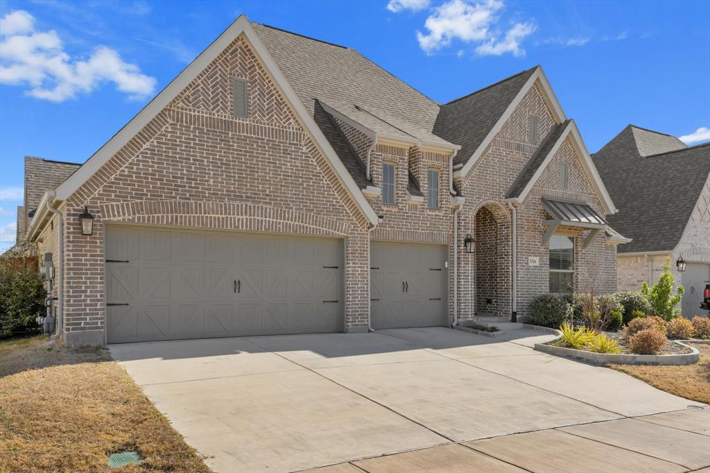 3316 Honey Suckle Lane Property Photo 2