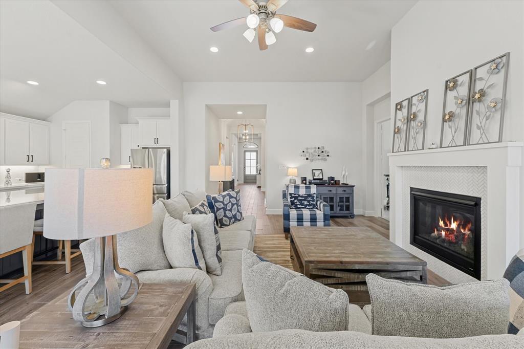 3316 Honey Suckle Lane Property Photo 5