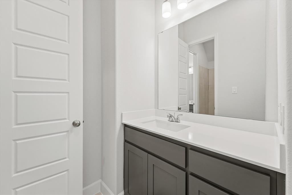 3316 Honey Suckle Lane Property Photo 32