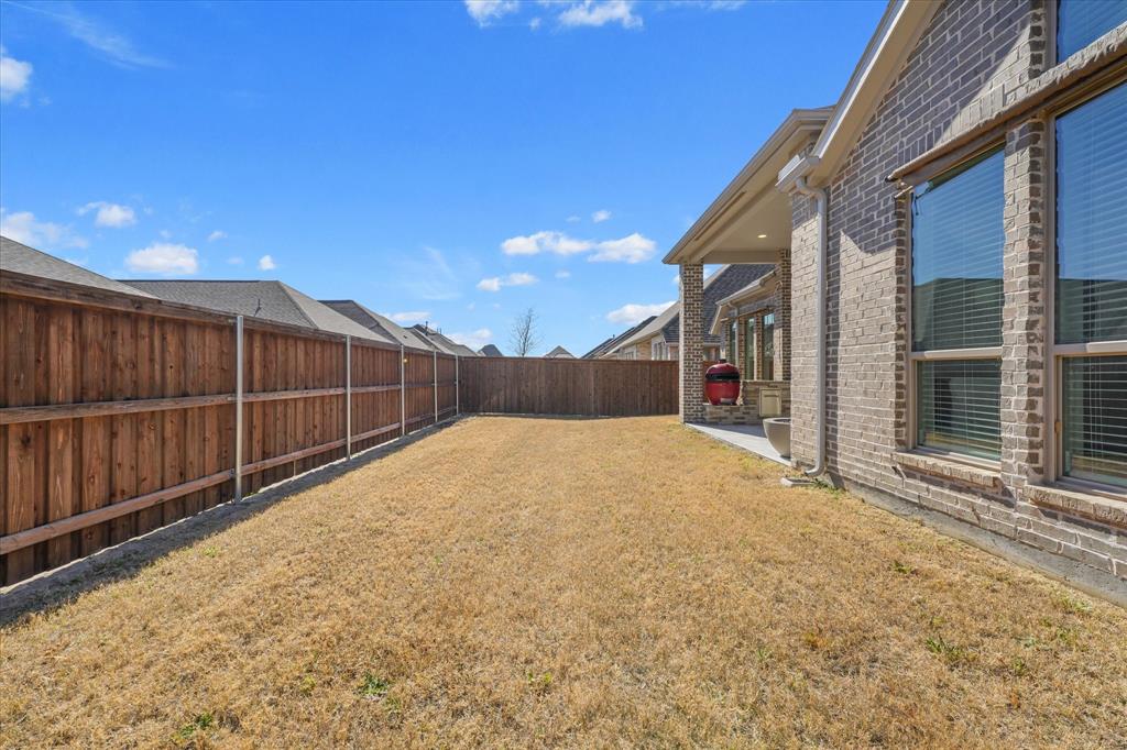 3316 Honey Suckle Lane Property Photo 36