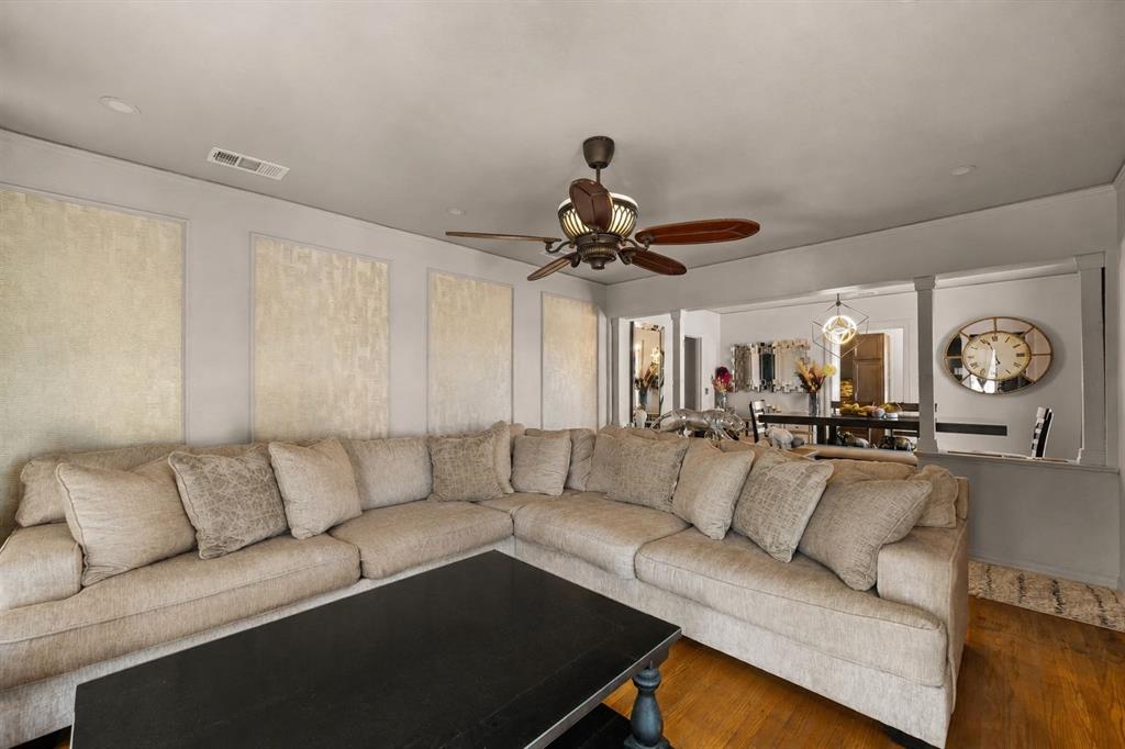 2510 W Jefferson Boulevard Property Photo 6