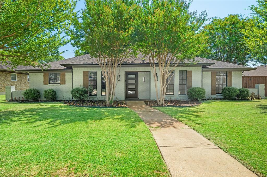 2208 Newcastle Circle Property Photo 1