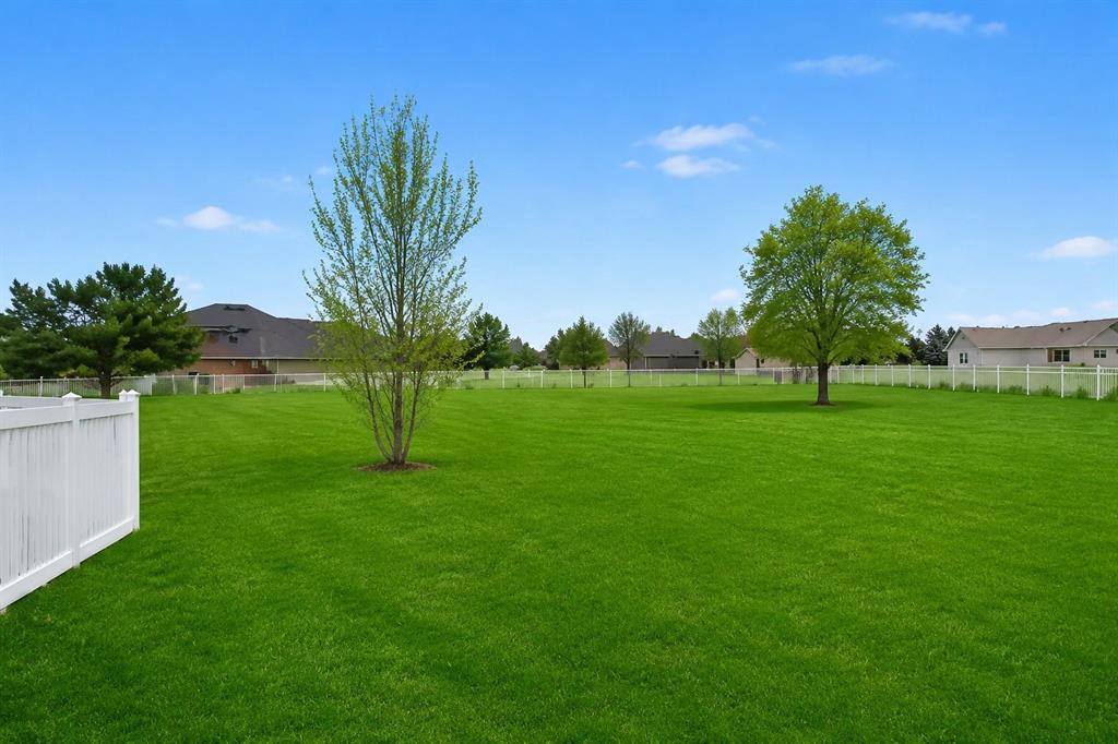 1908 Meadow Springs Drive Property Photo 23