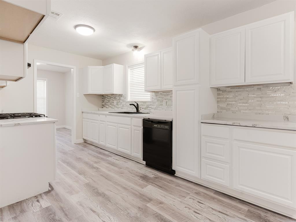 501 Edgewood Avenue Property Photo 7