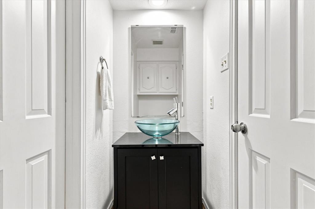 8721 Flint Falls Drive Property Photo 33