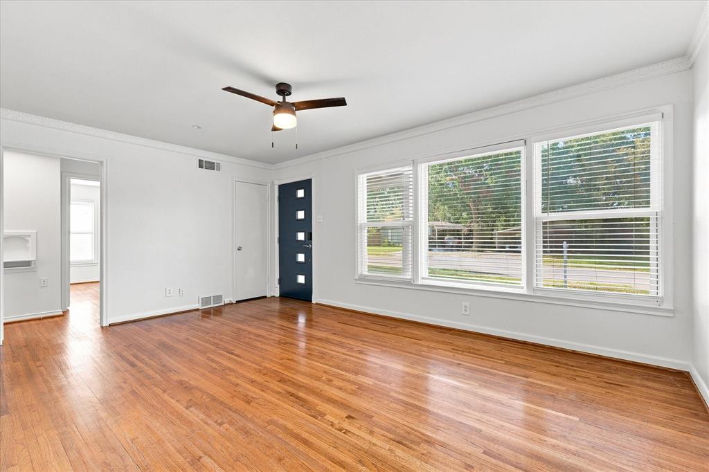 2125 Housley Drive Property Photo 3