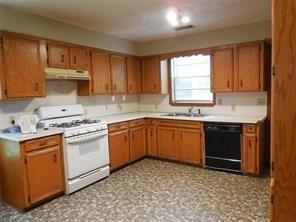 109 Willow Street Property Photo 4