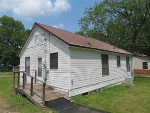 109 Willow Street Property Photo 8