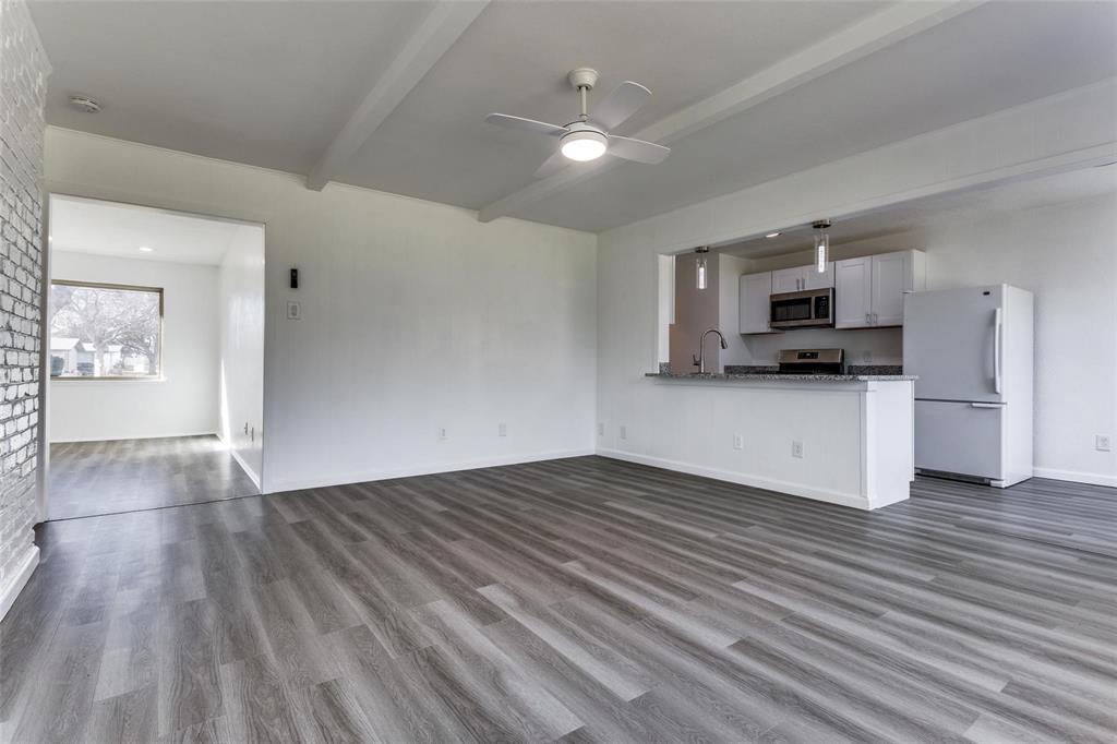 1606 W Shore Drive Property Photo 6