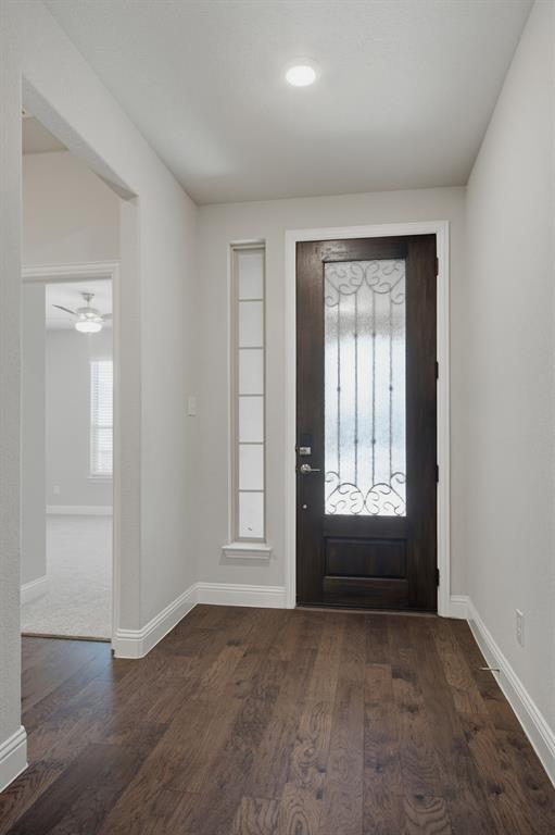 201 Baker Street Property Photo 5