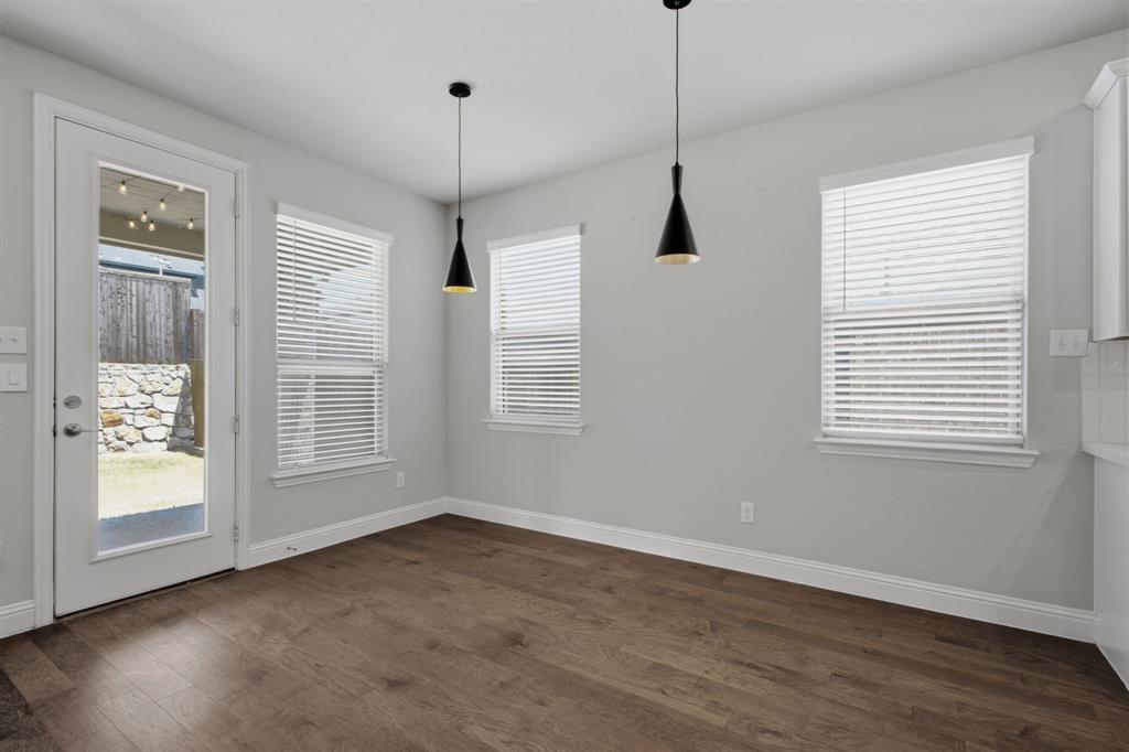 201 Baker Street Property Photo 16