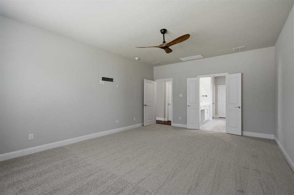 201 Baker Street Property Photo 19