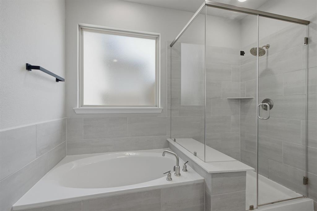 201 Baker Street Property Photo 22
