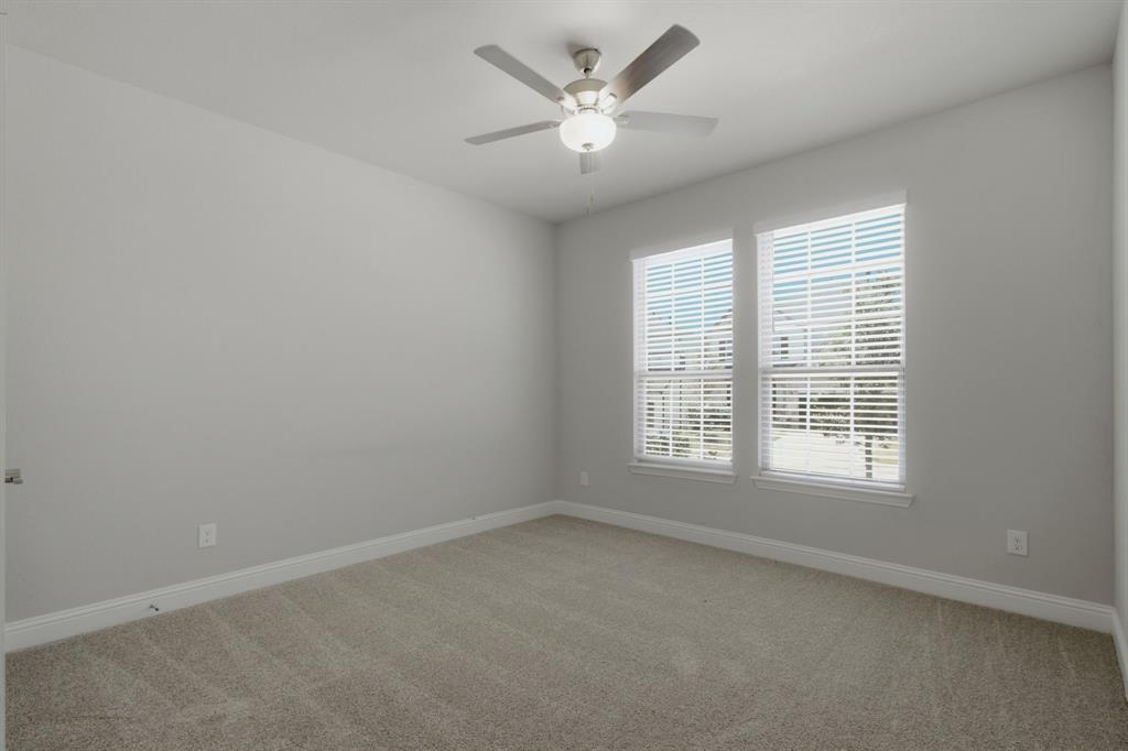 201 Baker Street Property Photo 23