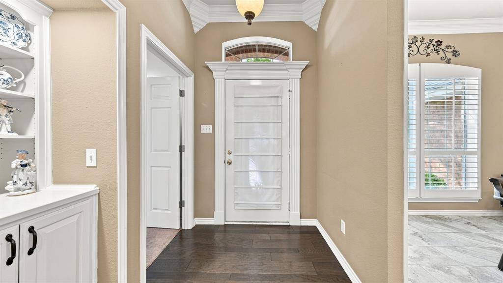 6021 Melrose Circle Property Photo 6