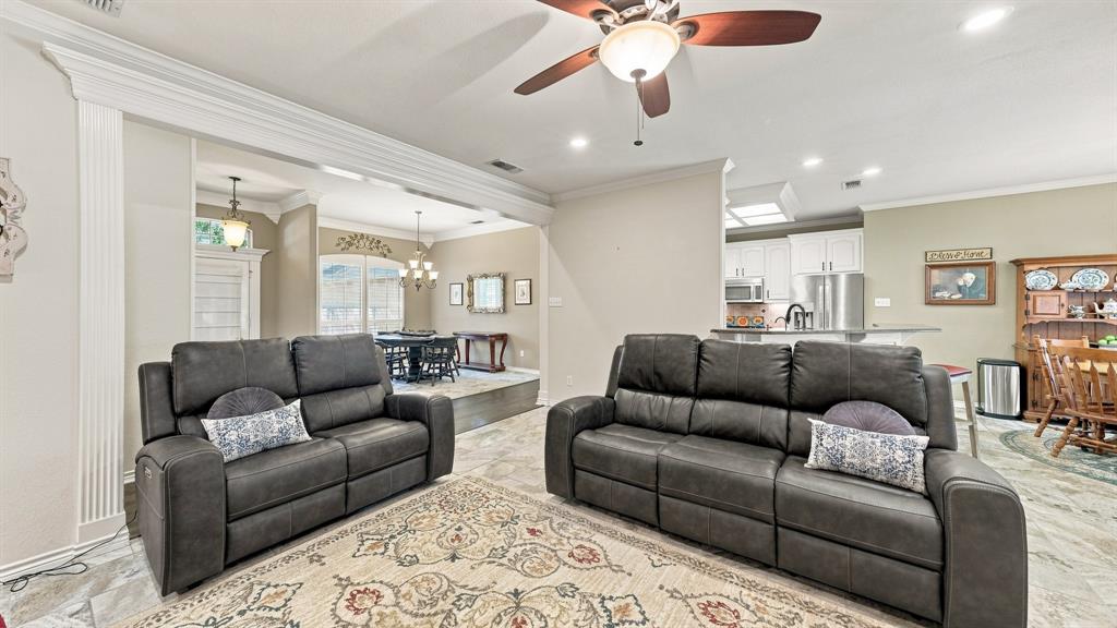 6021 Melrose Circle Property Photo 14