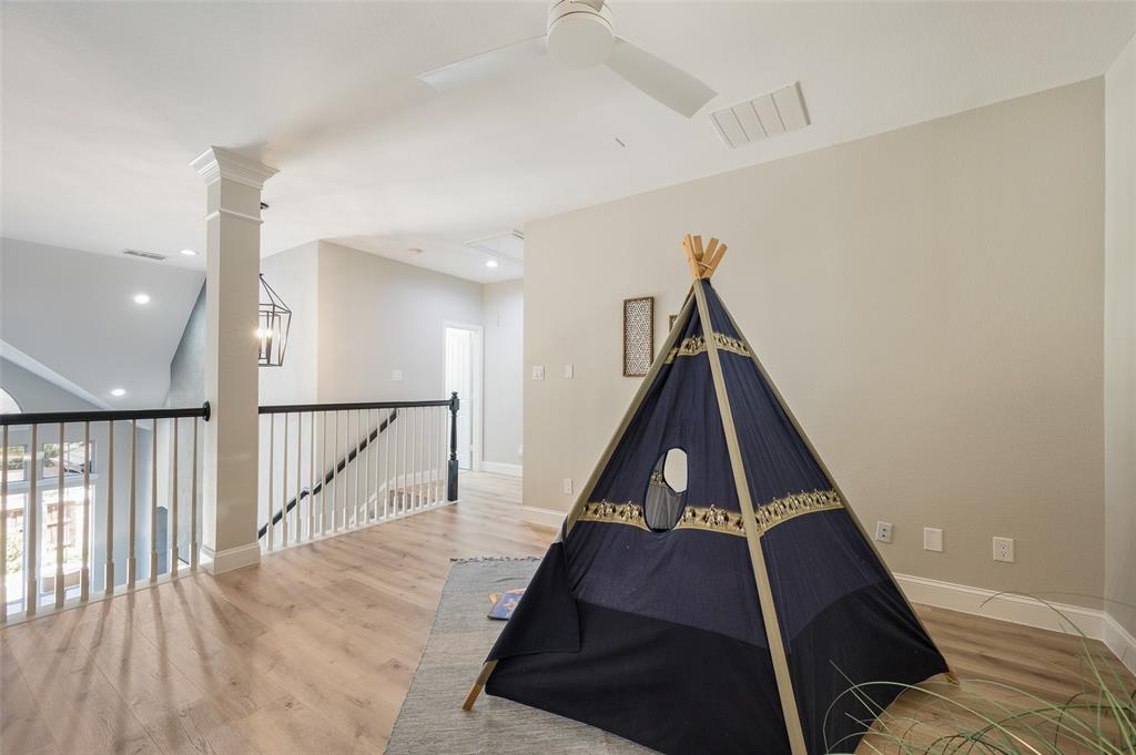 2710 Cobblestone Drive Property Photo 22