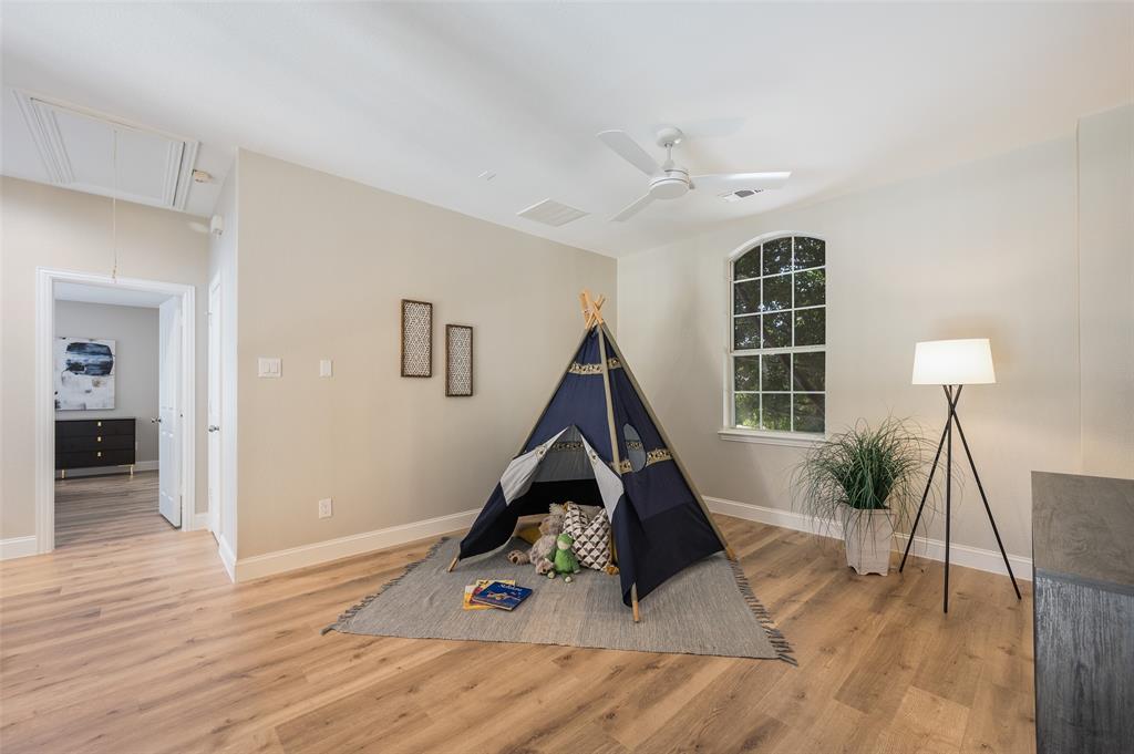 2710 Cobblestone Drive Property Photo 23