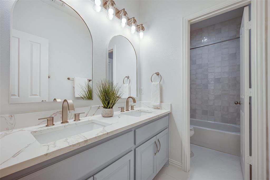 2710 Cobblestone Drive Property Photo 31