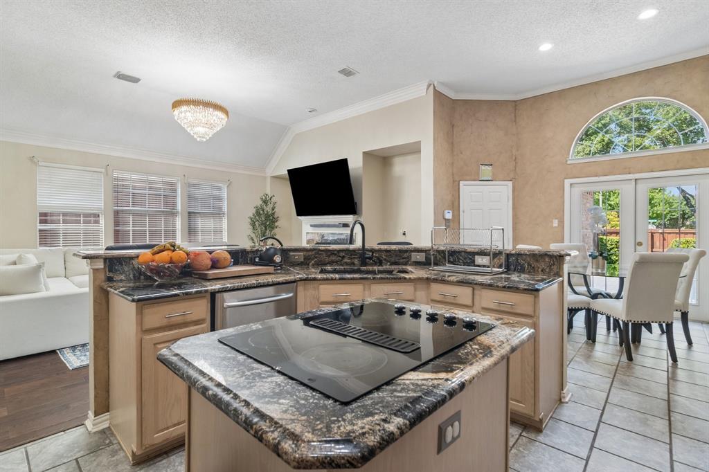 305 Andre Drive Property Photo 12