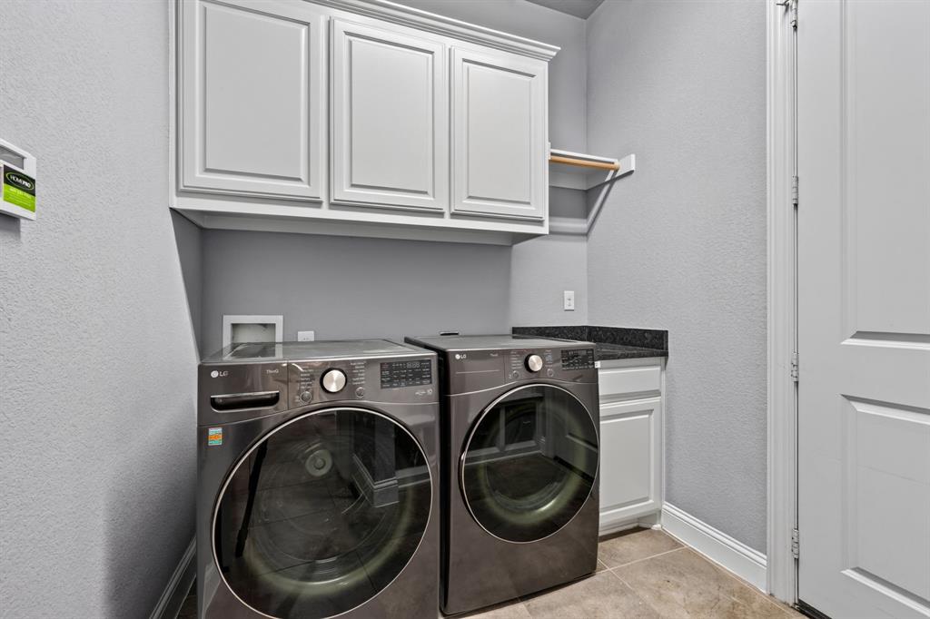 6451 Still Waters Court Property Photo 33