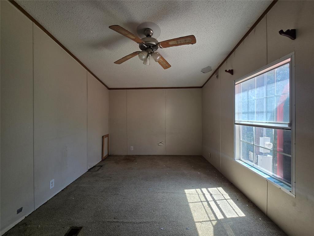 3003 Hilltop Road Property Photo 8