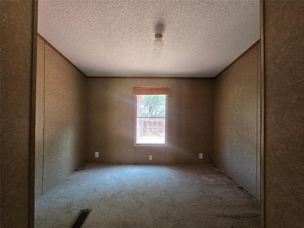 3003 Hilltop Road Property Photo 12