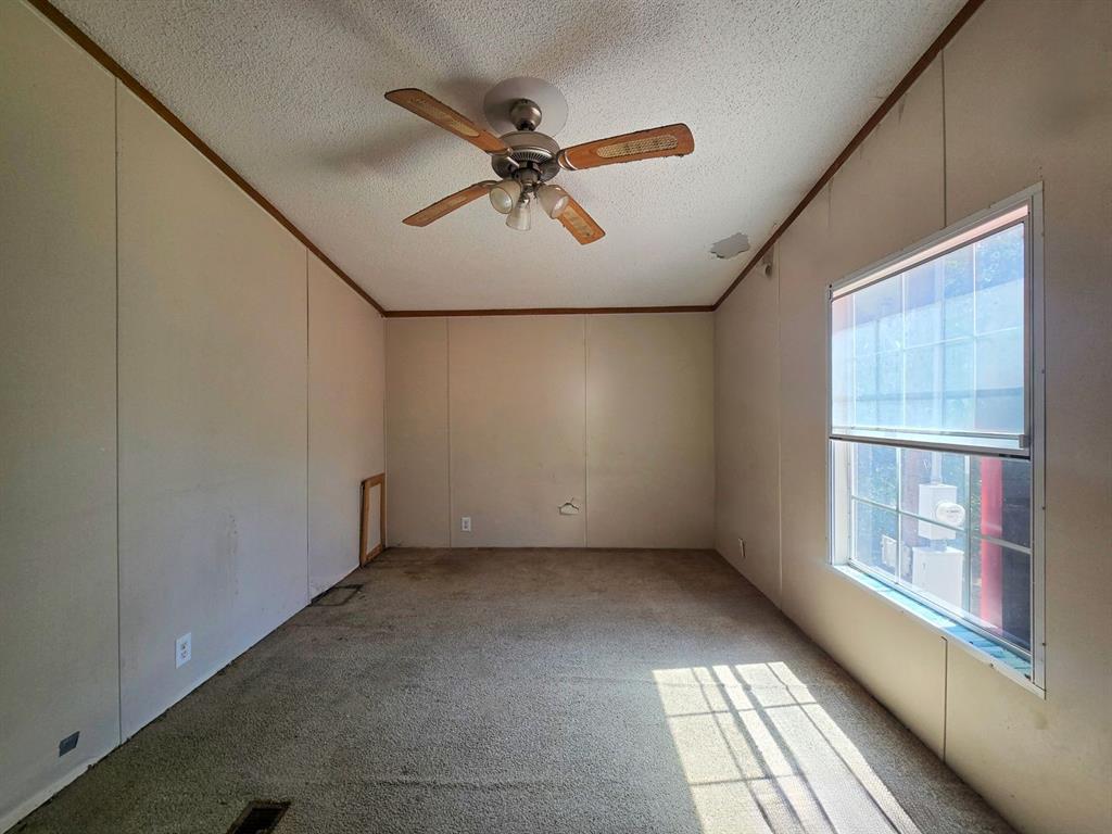 3003 Hilltop Road Property Photo 18