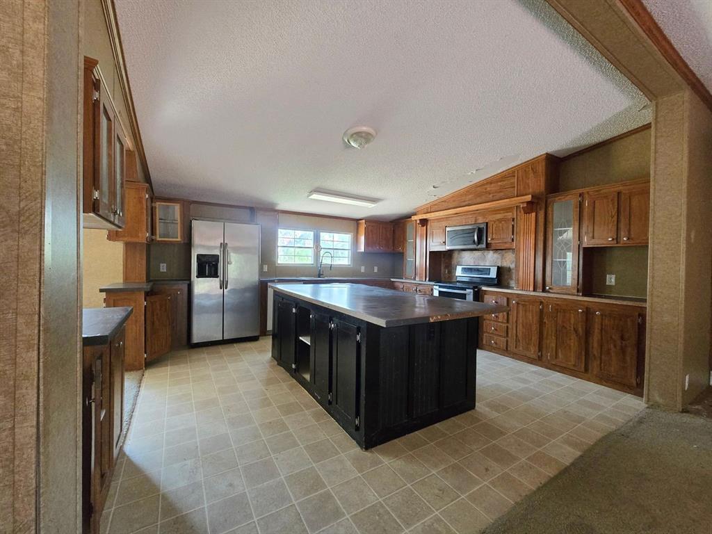 3003 Hilltop Road Property Photo 24