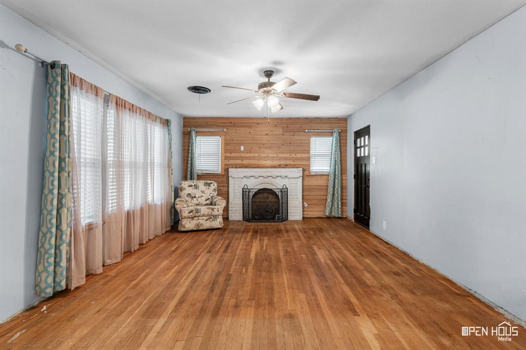 206 E Summit Avenue Property Photo 4