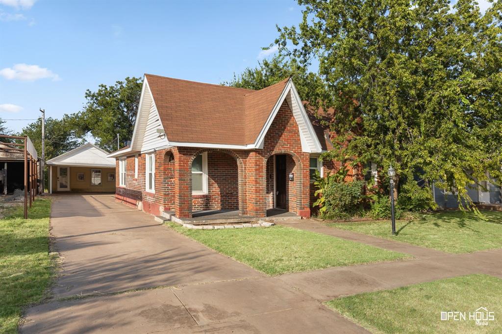 206 E Summit Avenue Property Photo 32