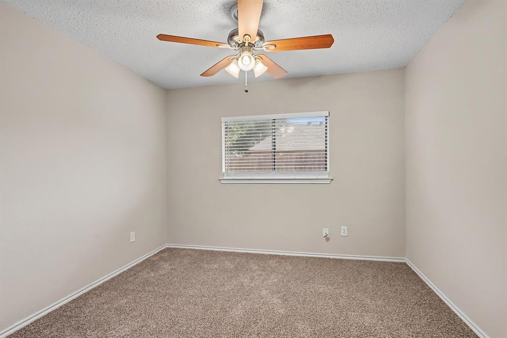 5233 Blue Circle Property Photo 13