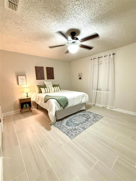739 W Pine Street Property Photo 9