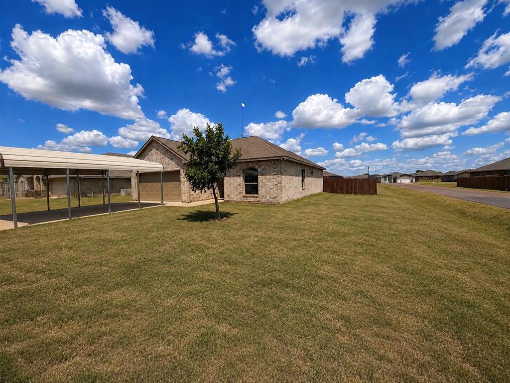 2915 Emma Lane Property Photo 1