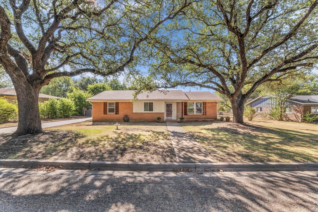 206 Randy Drive Property Photo 1