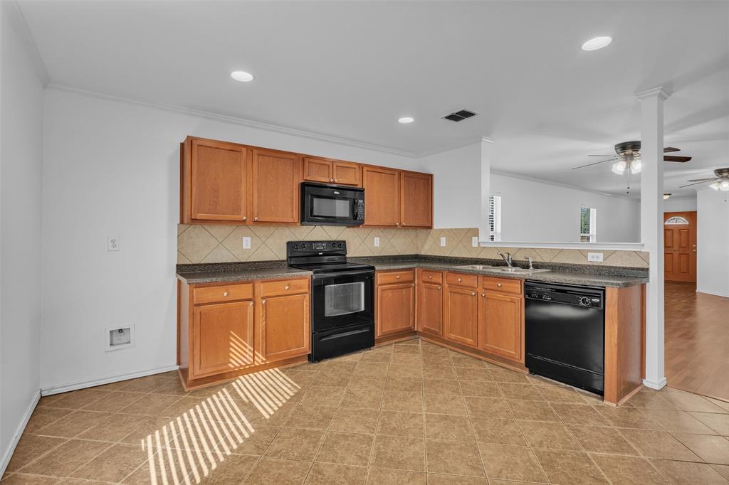 1341 Haley Lane Property Photo 12