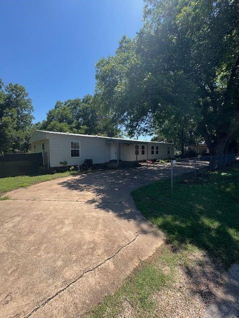 425 N 3rd Street Property Photo 1