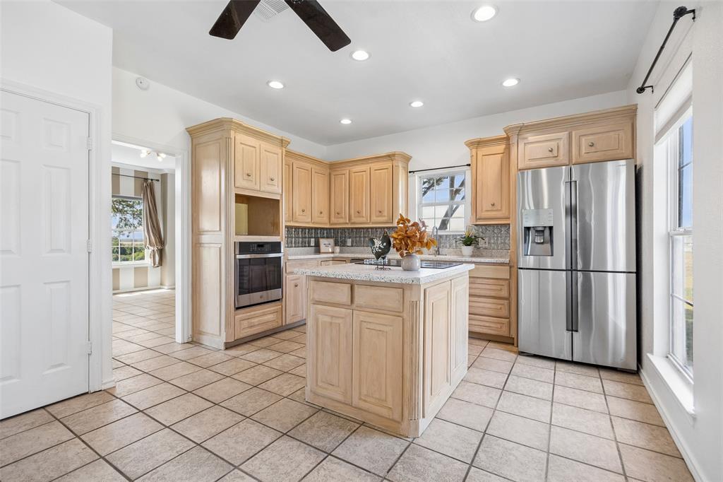 9578 Fm 740 Property Photo 19