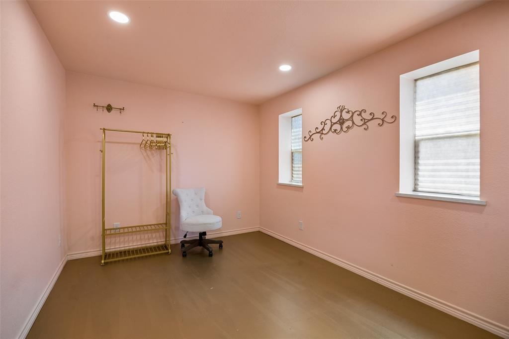 9578 Fm 740 Property Photo 33