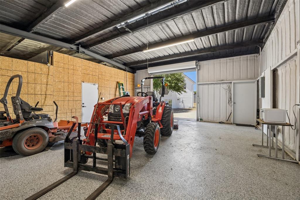 9578 Fm 740 Property Photo 37