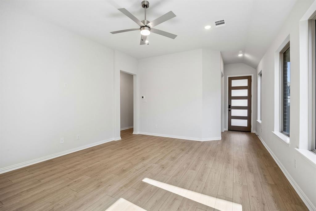 3717 Aqua Lane Property Photo 6
