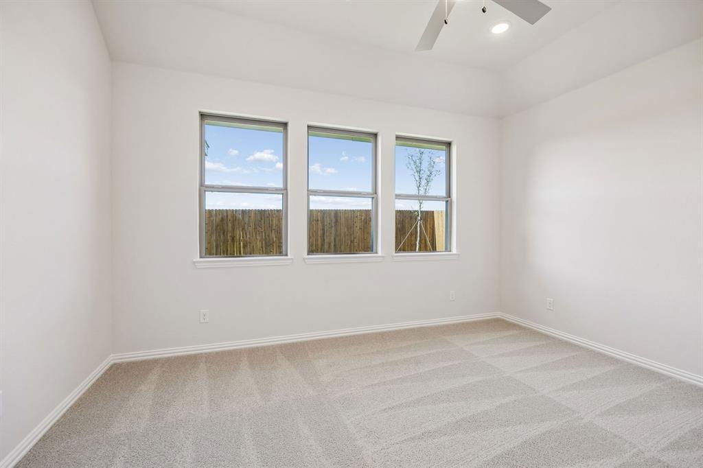 3717 Aqua Lane Property Photo 12