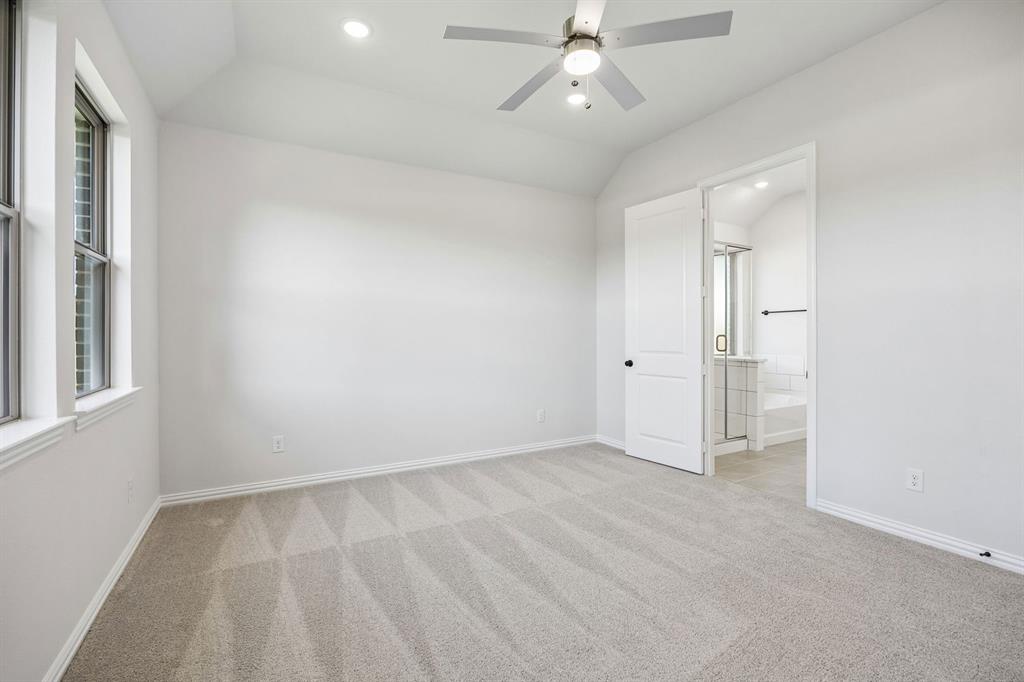 3717 Aqua Lane Property Photo 14