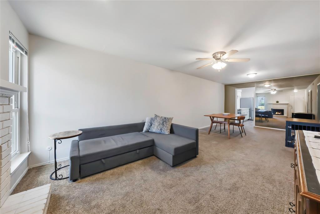 1517 Britainway Lane Property Photo 3
