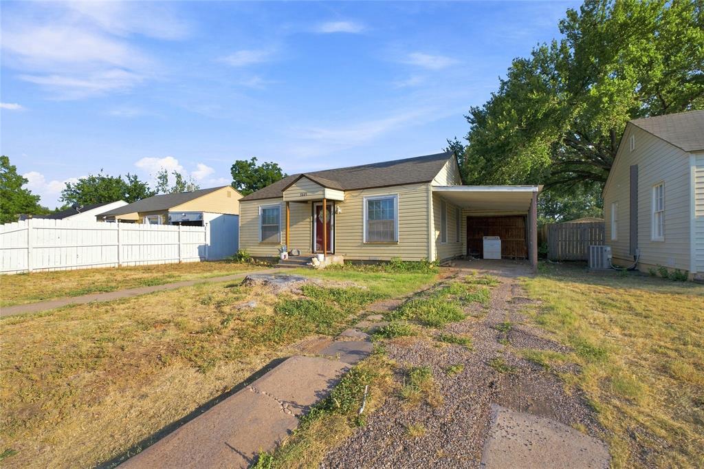 3225 S 4th Street Property Photo 3