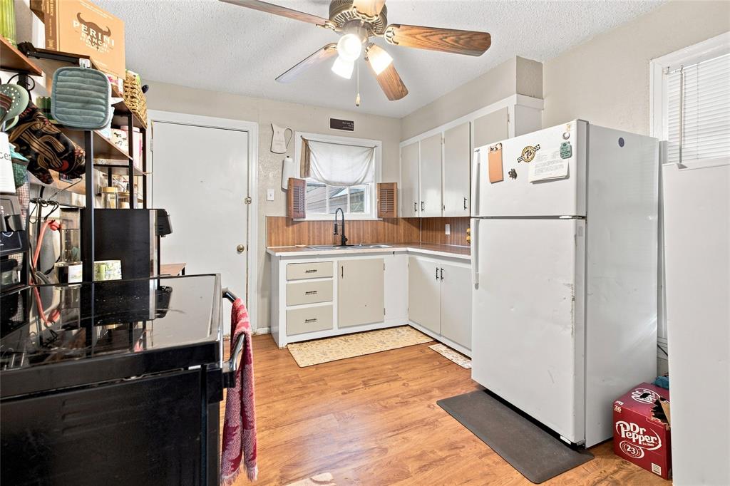 3225 S 4th Street Property Photo 6