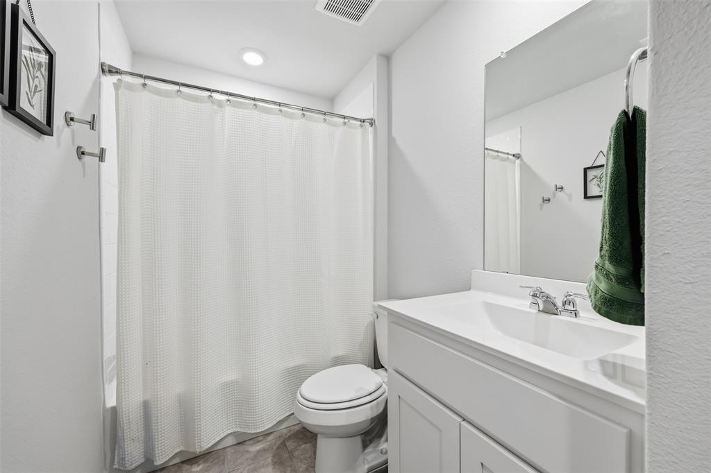 613 Whitecomb Lane Property Photo 7